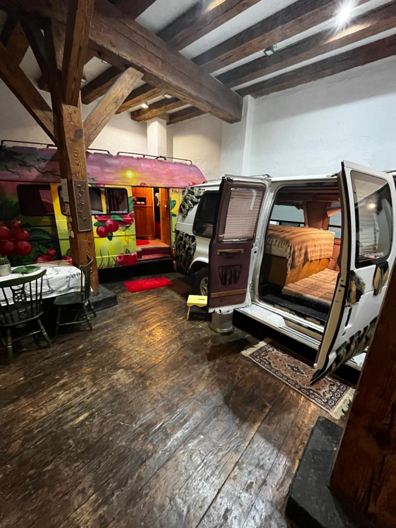Hotelli Urban Glamping *