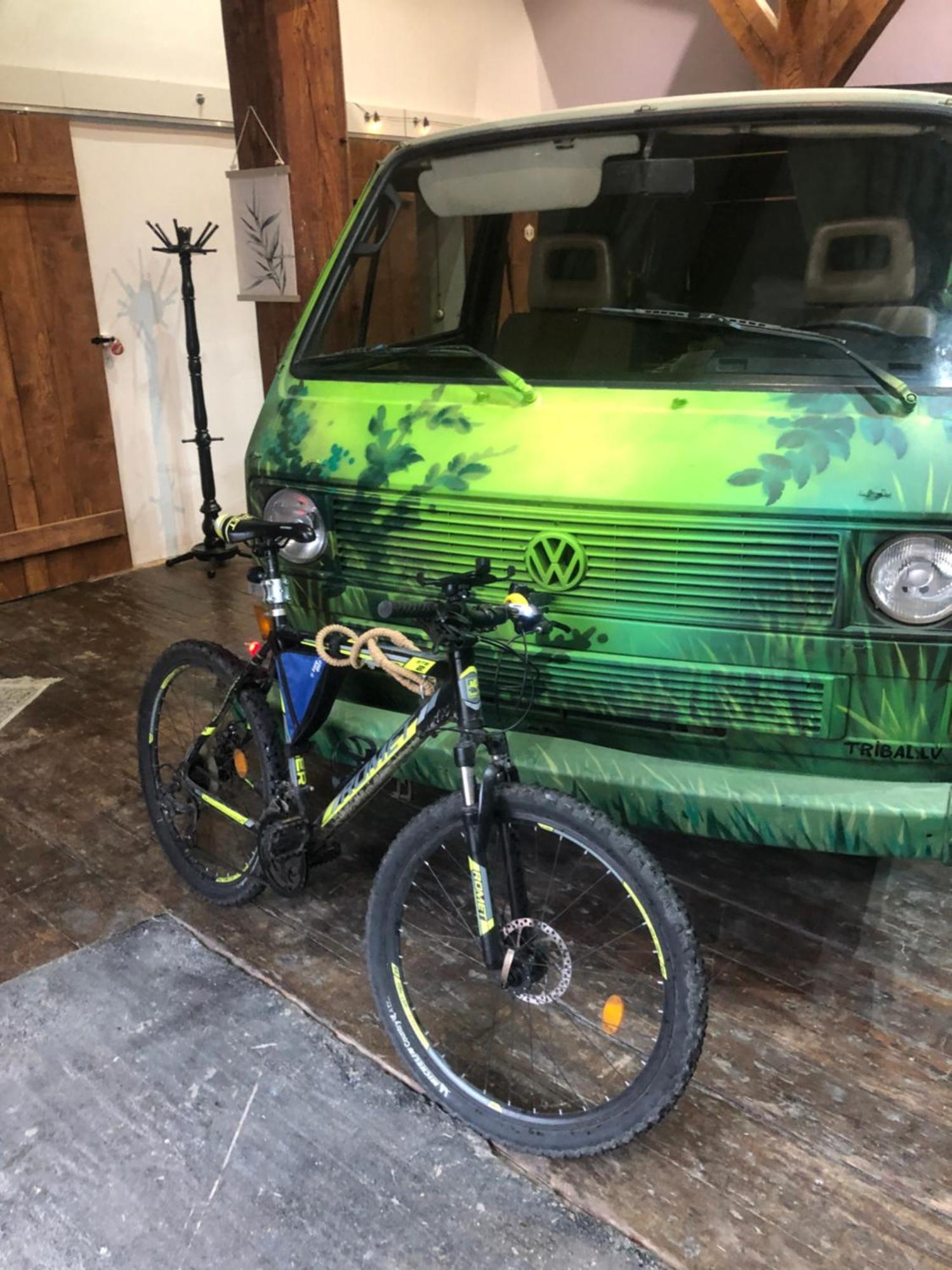 Urban Glamping Khách sạn Riga
